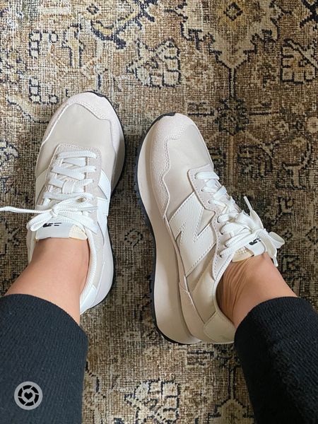 New balance sneakers super comfortable white sneakers for summer 

#LTKOver40