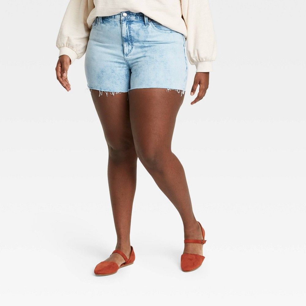 Women's High-Rise Jean Shorts - Universal Thread Light Wash 16, Light Blue | Target