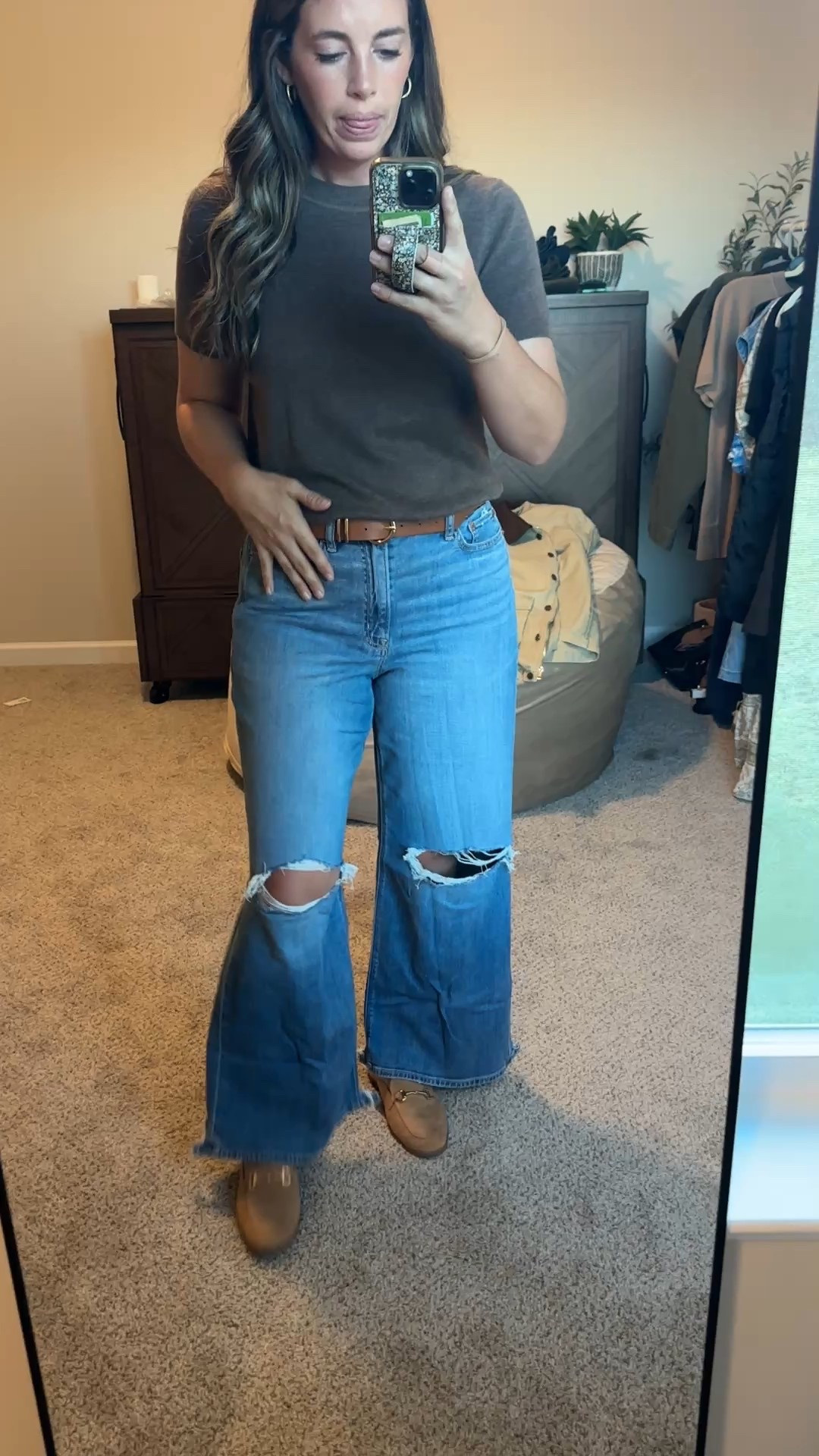 Dreamy Drape is the PERFECT name for these jeans! 
I always size down. 
These are the Curvy Short Size 8. 
The stretch on these is 10/10 and they are my most worn jeans! 
Get them while they last and before the exclusive LTK sale is over! 

#LTKSaleAlert #LTKFallSale #LTKMidsize