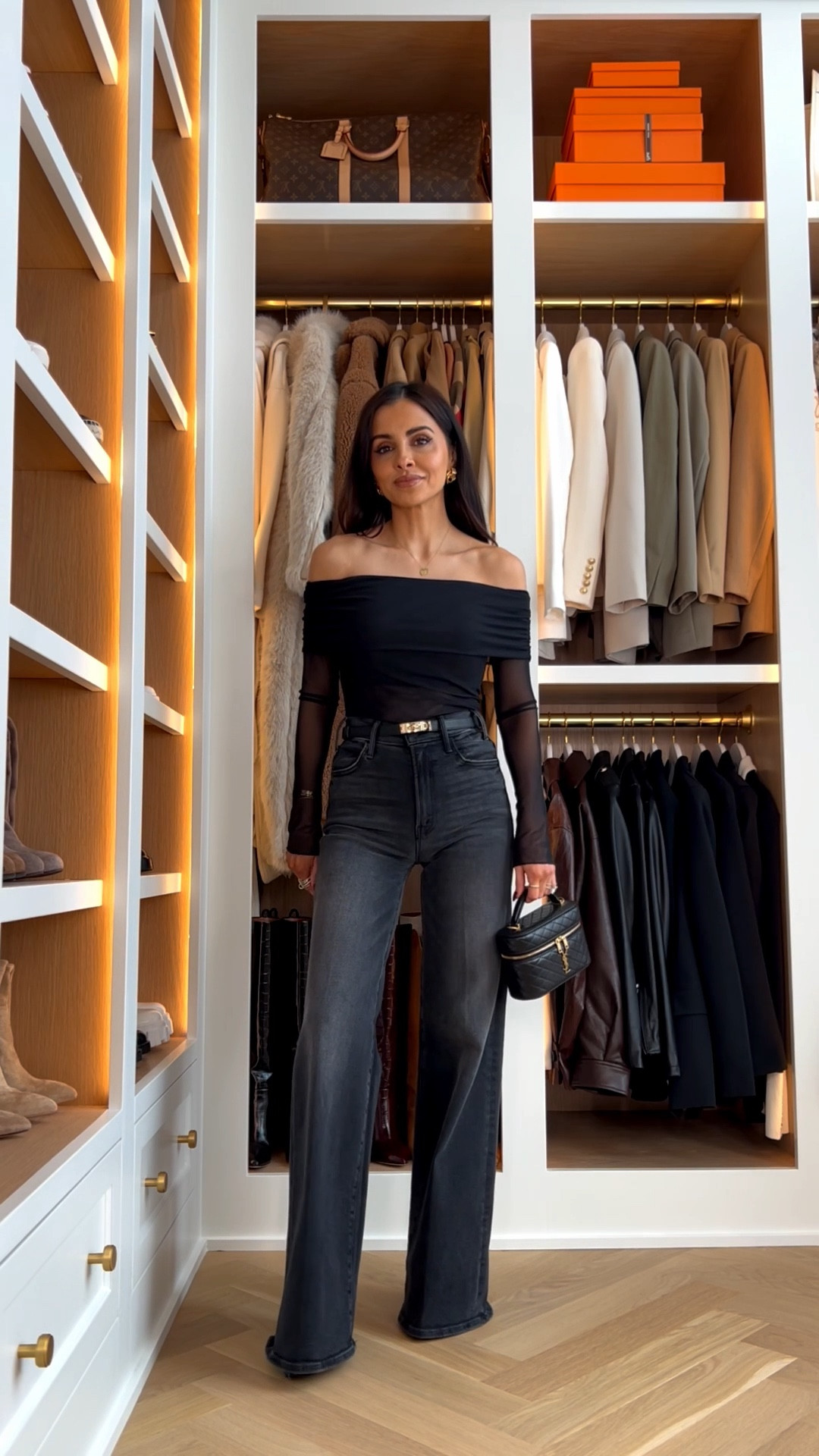 Weekly best sellers on #miamiamine
Mother wide leg flared jeans
Amazon Hermes belts
Winter date night outfit 
Target off the shoulder top



#LTKFindsUnder100 #LTKFindsUnder50 #LTKSeasonal