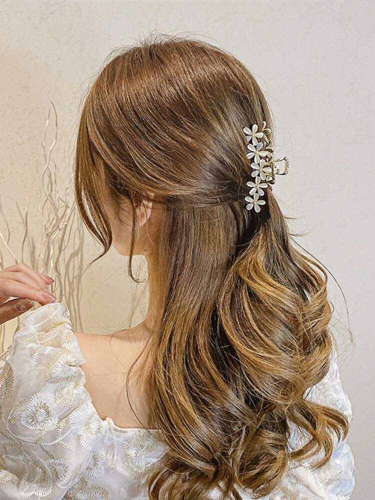Faux Pearl Flower Decor Hair Claw | SHEIN