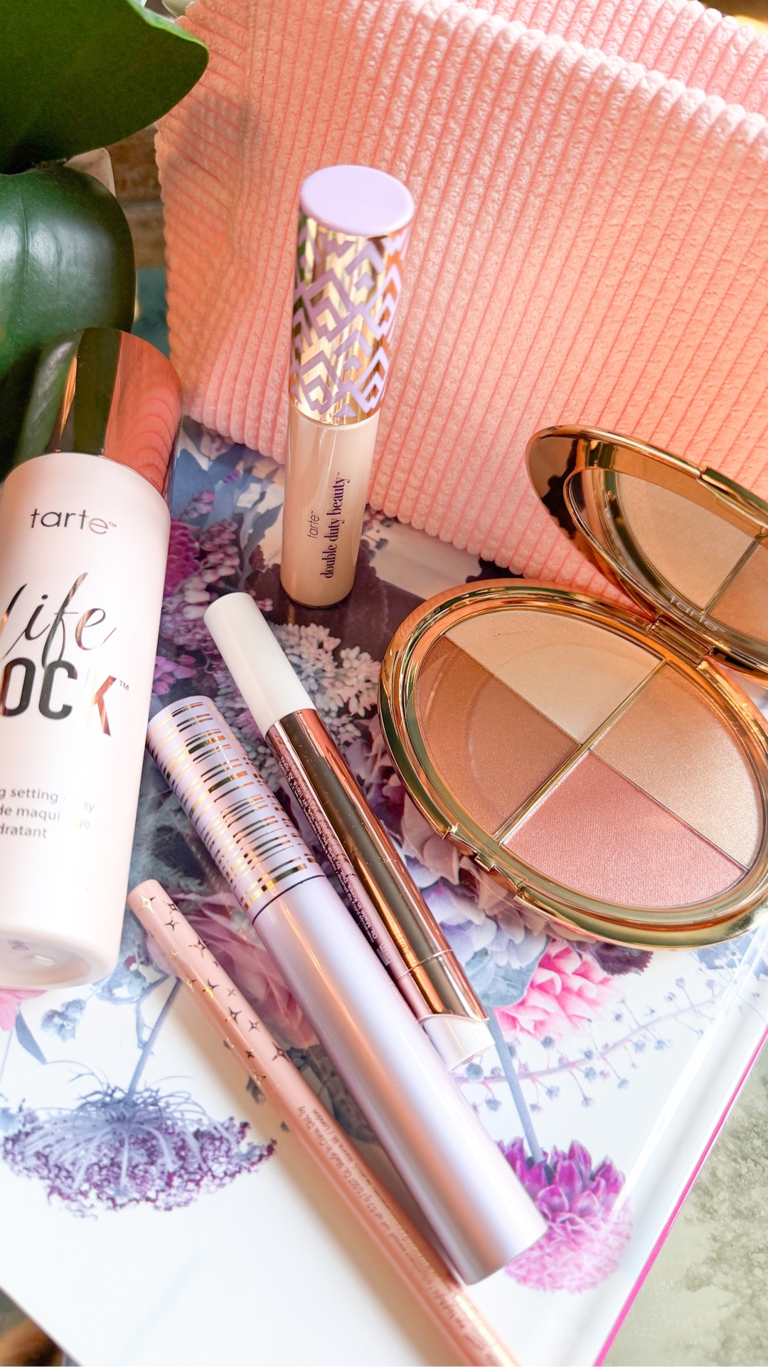 @Tarte 7 items for $77 custom kit is back!! perfect time to grab your fav beauty buys and save tons of $$ •

#LTKgrwm #LTKSaleAlert #LTKBeauty