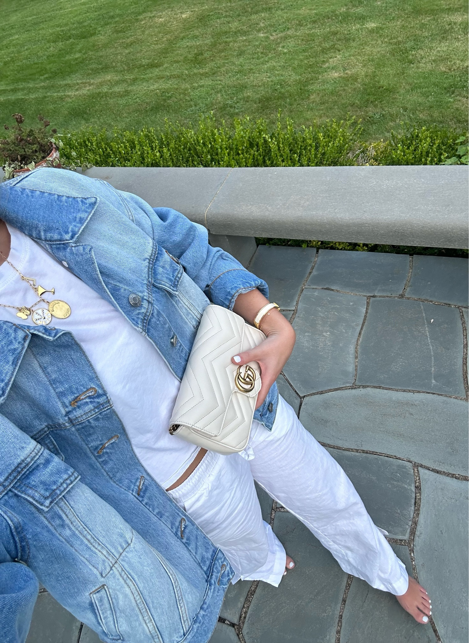 Jean jacket is PARKE! #linen #summeroutfits