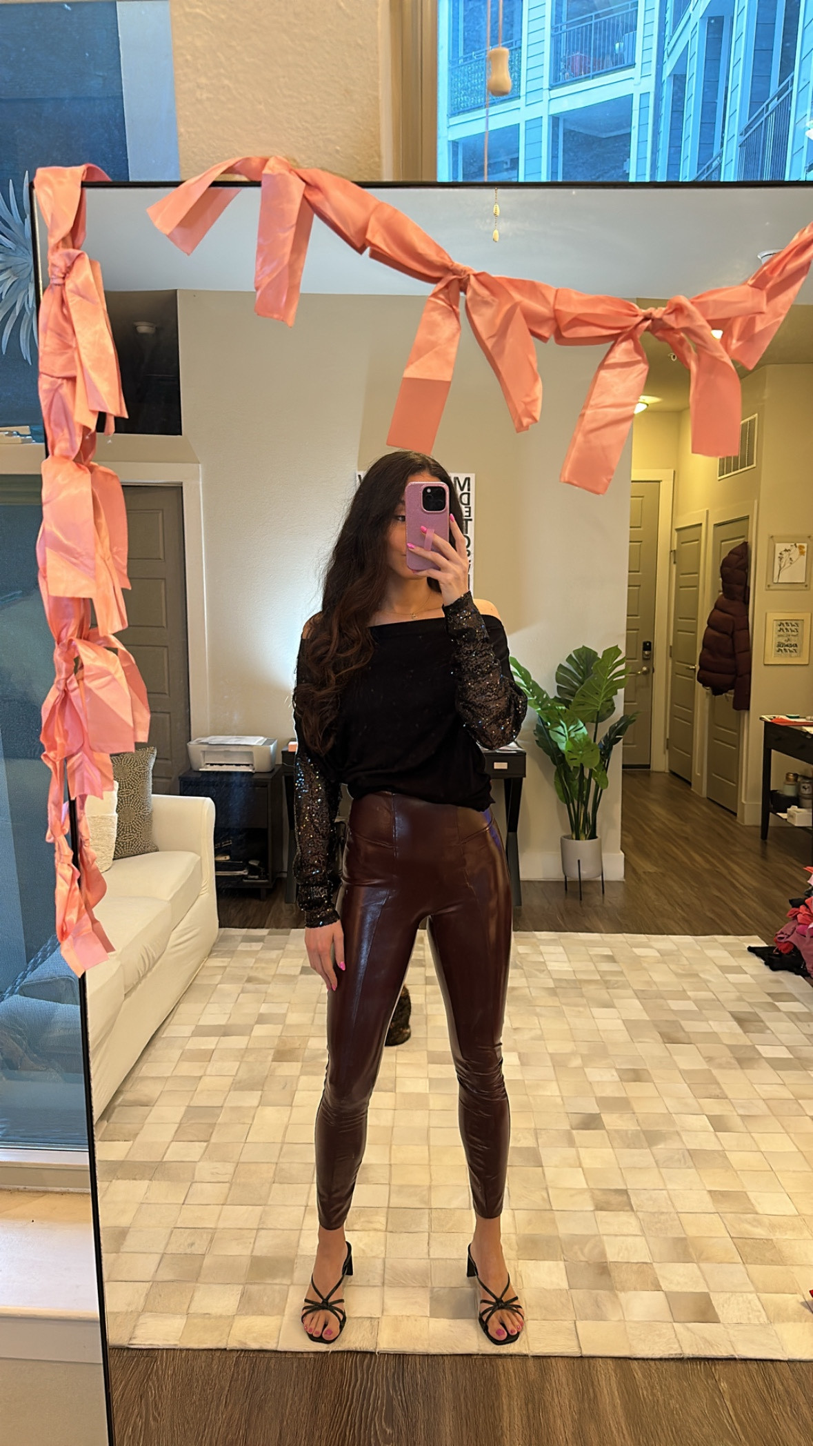 Michael Lauren top
Revolve find
Going out 
Date night 

#LTKStyleTip