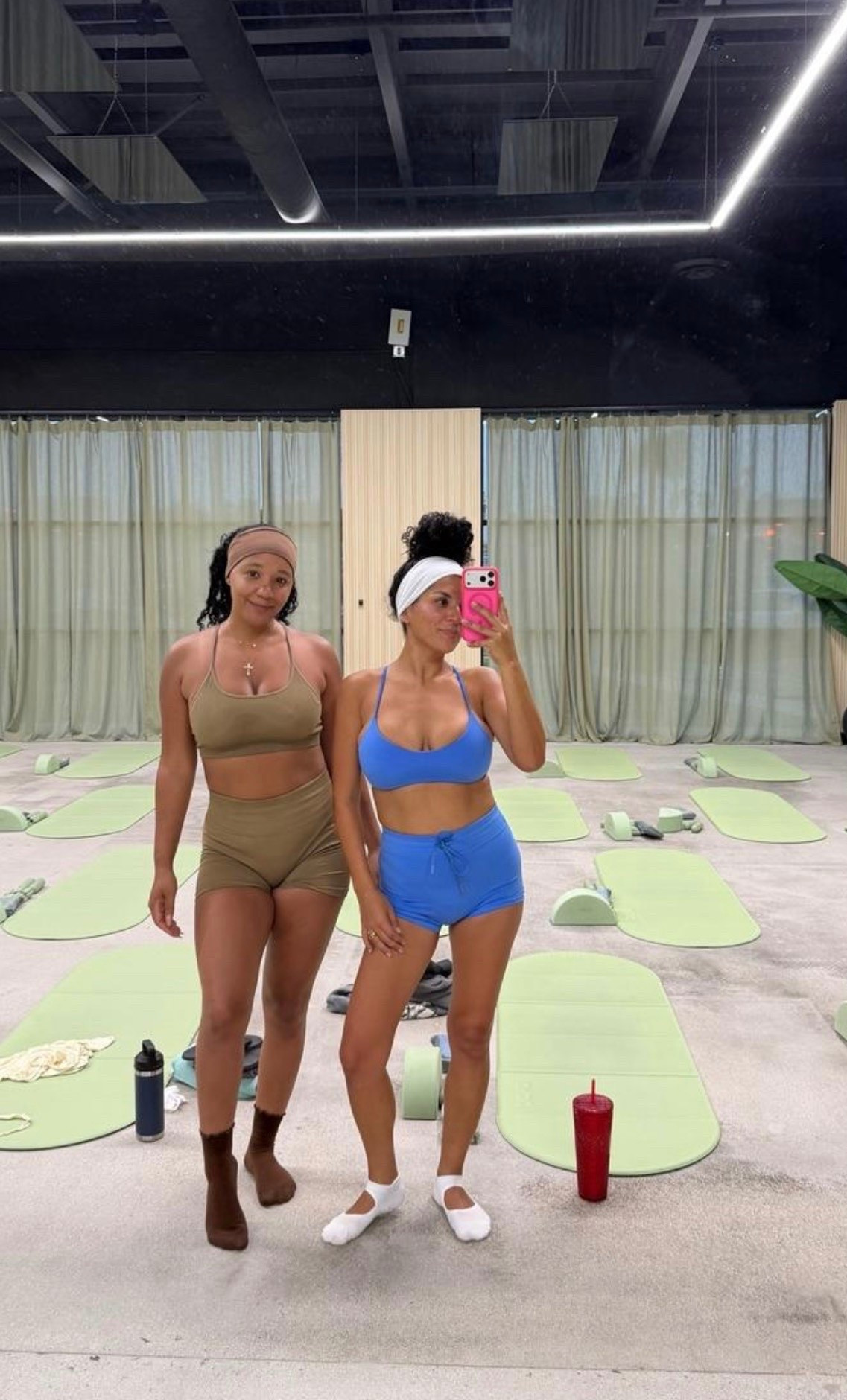 ✨ Pilates dates are always a good idea. 💙 Matching sets, a great workout, and catching up afterward… the perfect combo.

Shop our favorite activewear pieces and studio essentials through the link in bio. 🫶

#pilates #pilatesgirl #activewear #workoutstyle #matchingset #fitnessfashion #wellnessjourney #athleisure #pilatesclass #girlswhoworkout #fitnessfinds #studiostyle #selfcare #workoutessentials #fitstyle

#LTKdayinmylife #LTKfitnessgoals #LTKmorningroutine