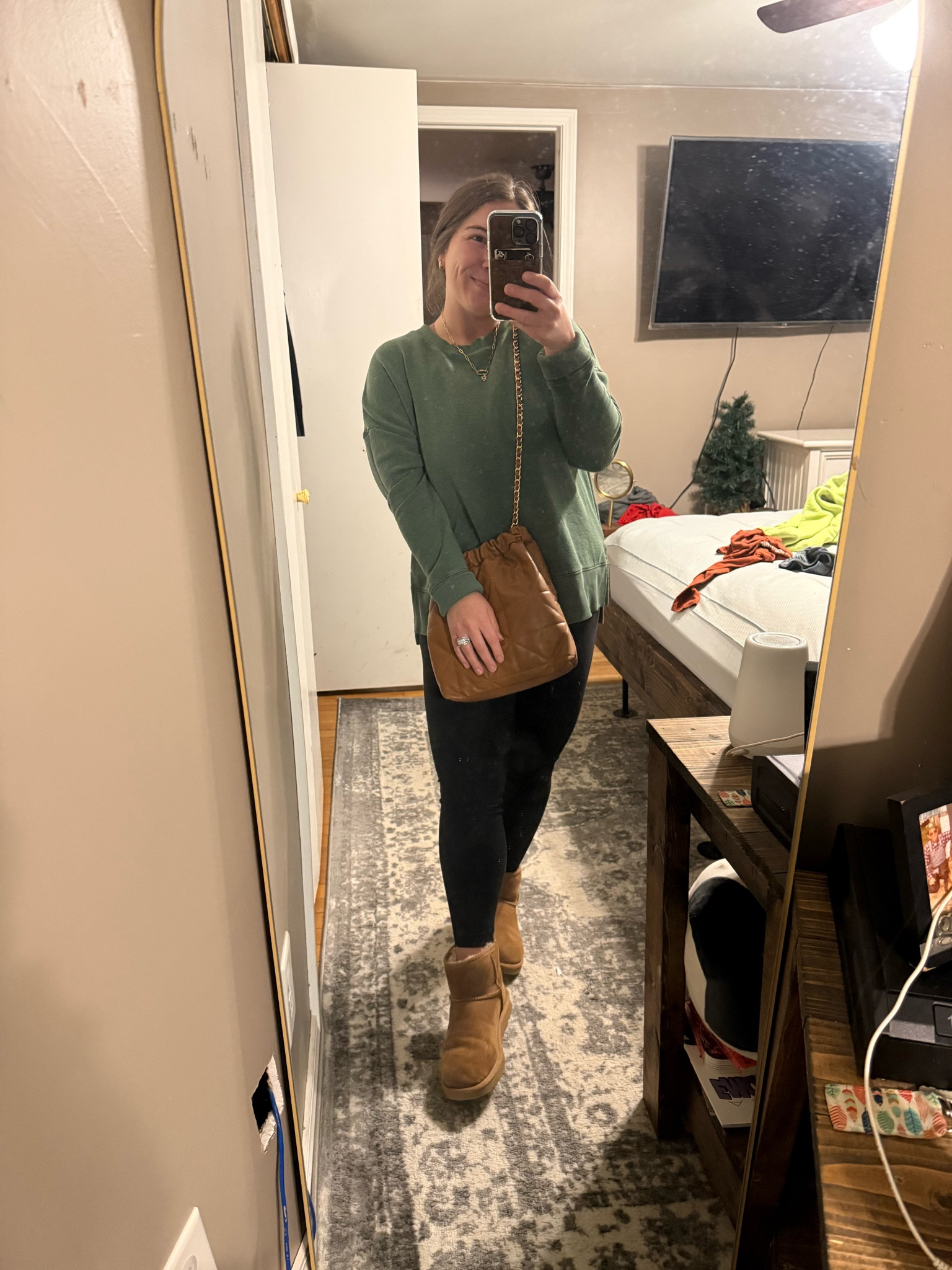 quick lazy comfy outfit 
Walmart Crewneck- medium
Target leggings- medium
uggs- tts 7
Target purse

#LTKGiftGuide #LTKHoliday #LTKFindsUnder50