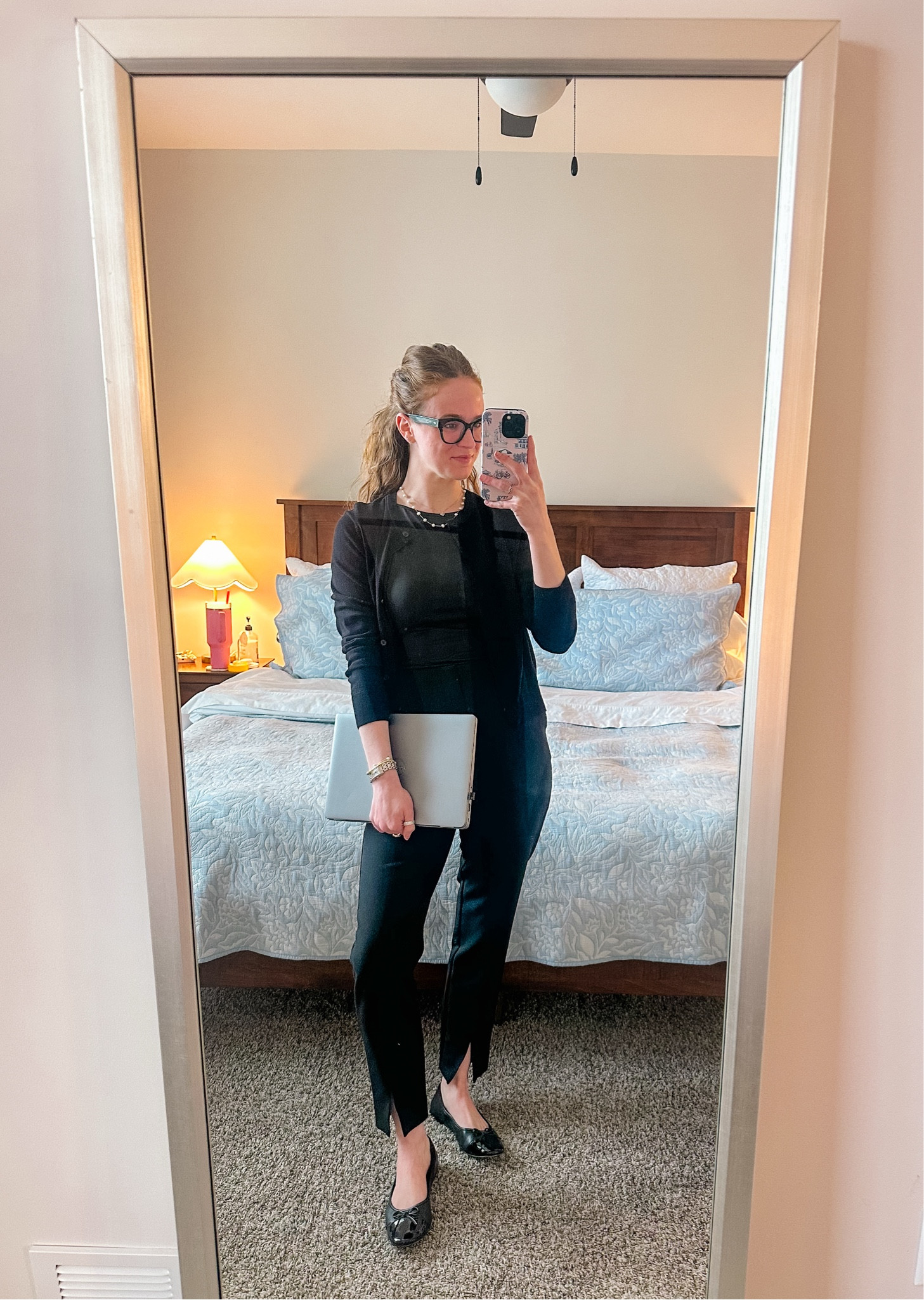 Outfits for a work trip: a day of meetings!! I love this all black look because 1) it’s comfortable & not restricting, and 2) you can mix & match the pieces with other outfits you packed for the trip!! So simple, and gives you a layer in chilly conference rooms 🤍

#LTKWorkwear #LTKTravel