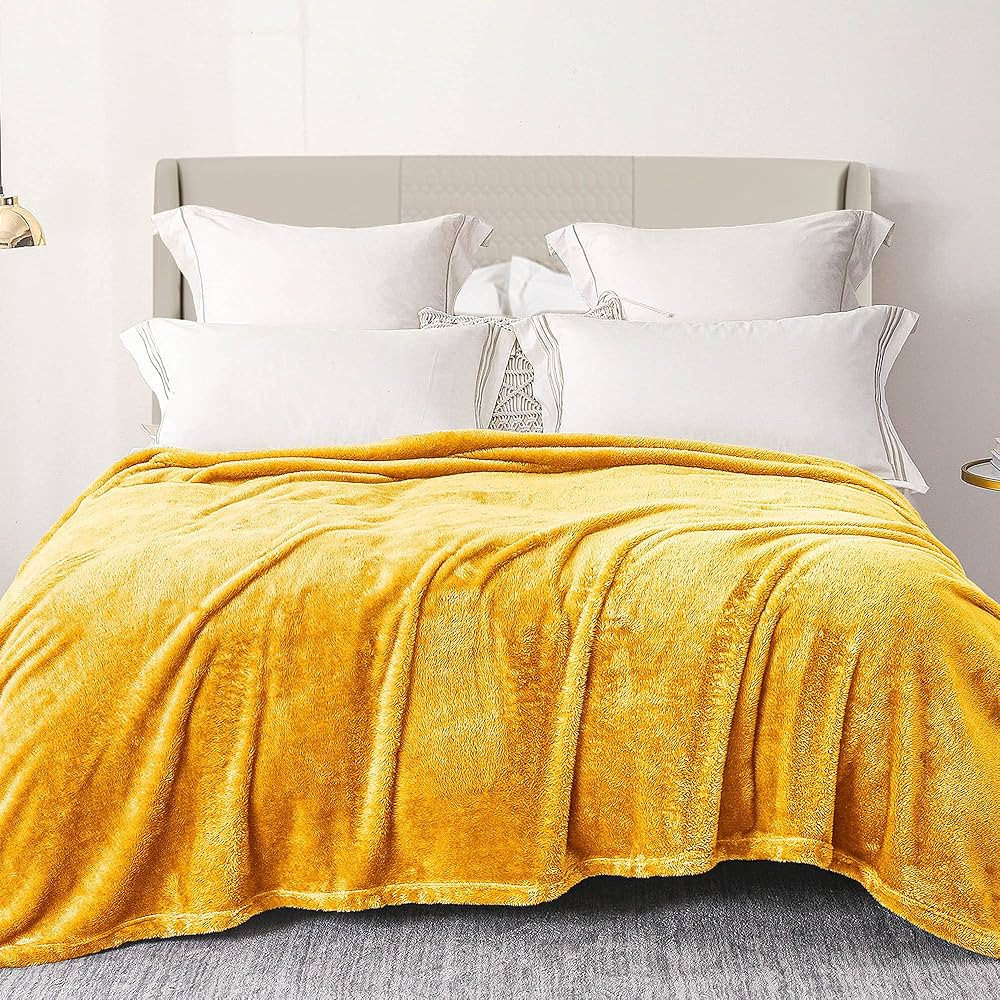 Exclusivo Mezcla Plush Fuzzy Fleece Bed Blanket Twin Size, Super Soft, Fluffy and Warm Blankets f... | Amazon (US)