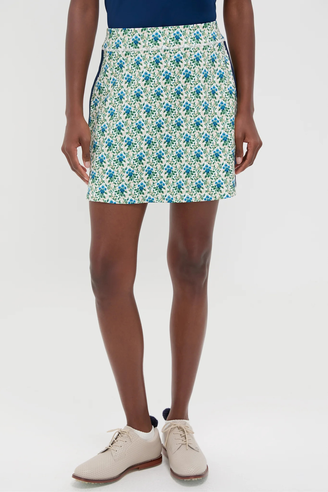 Victorian Lattice 16 Inch Performance Stretch Woven Karrie Golf Skirt | Tuckernuck (US)