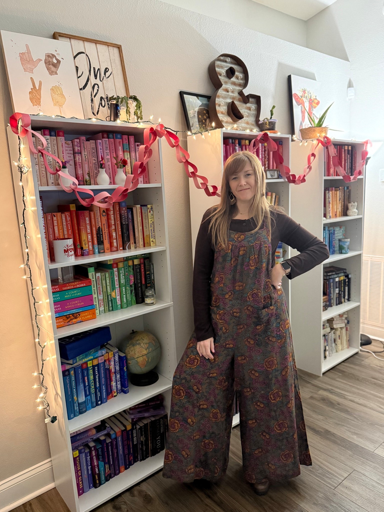 Stunning wide leg overalls with a ribbed top and boots. So cute!

#LTKootd #LTKMidsize #LTKOver40