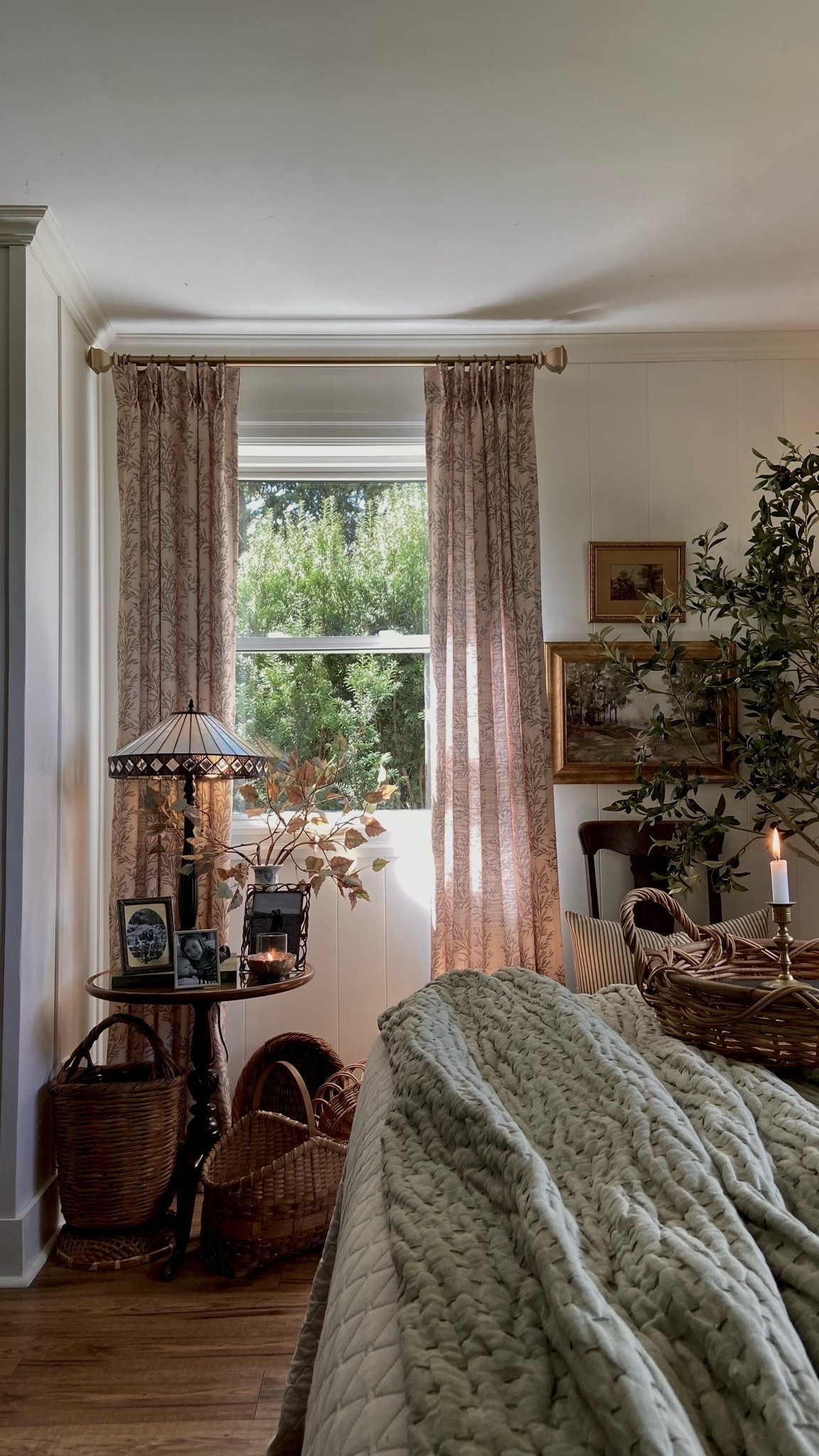 Fall is slowly making its way around our home.🤍🍂

CREEKLINEHOUSE for 20% off Two Pages for my curtains and pillows.

#LTKcanada #LTKfall #LTKhome