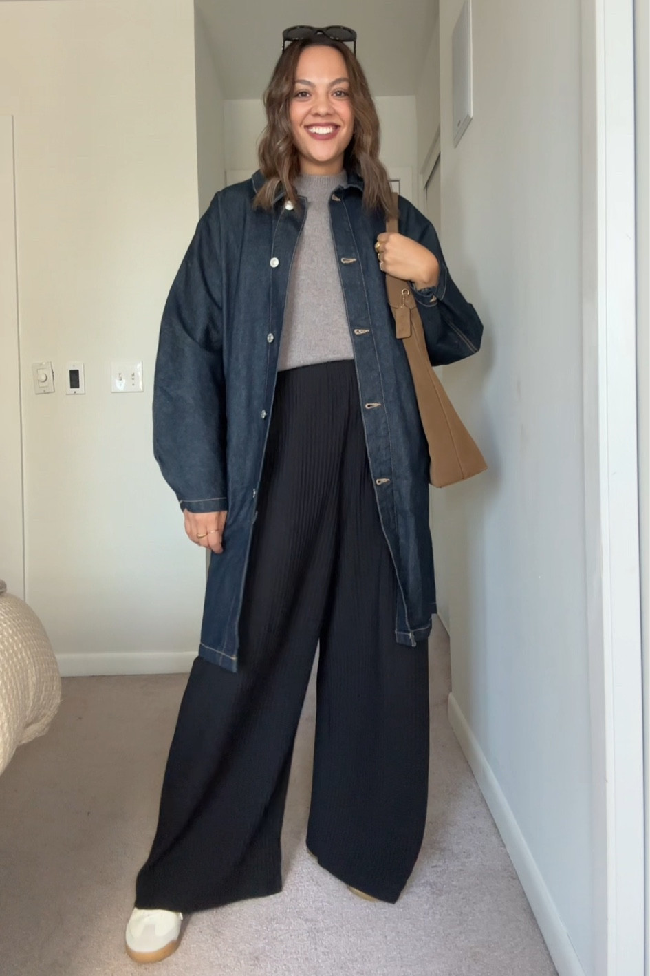 Fall outfit idea!

-Black pleaded, soft pants, these are from COS, but I’ve linked to similar pair.
-Zara long denim jacket, similar linked.
-reformation taupe wool crewneck sweater, a size large.
-Coach brown suede shoulder bag, I’ve the size 39.
-Gola white sneakers.
-Celine Triomphe sunglasses. 


#LTKcanada #LTKautumn #LTKstyletip