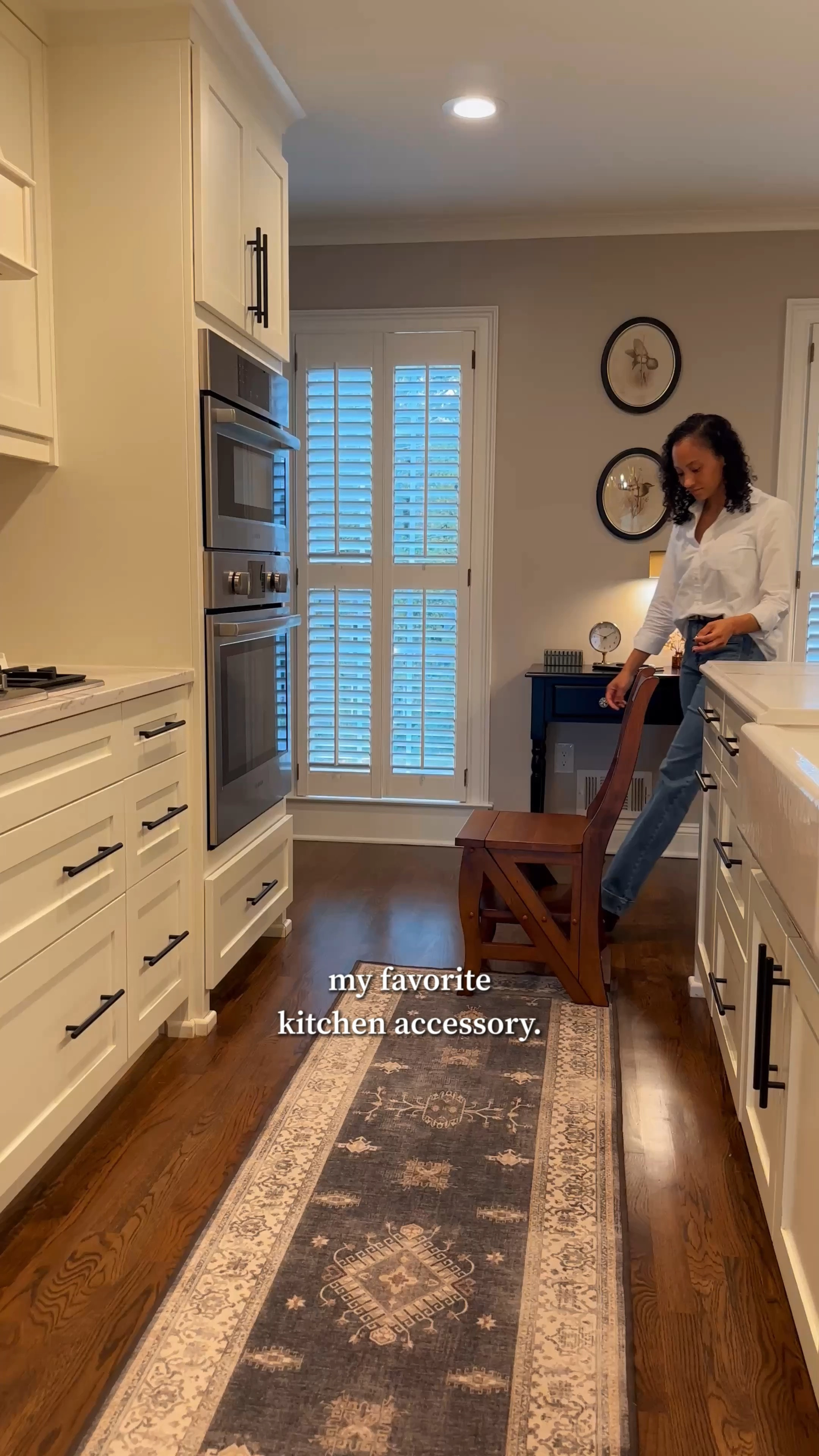 This Franklin chair is one of my favorite kitchen accessories. Not only is it beautiful and provides an old world warmth to the space, but it is also so practical! 

Wayfair Finds | Ruggable | Franklin Chair | Wayfair | Kitchen Accessories | Gadgets

#LTKSpringSale #LTKHome #LTKOver40