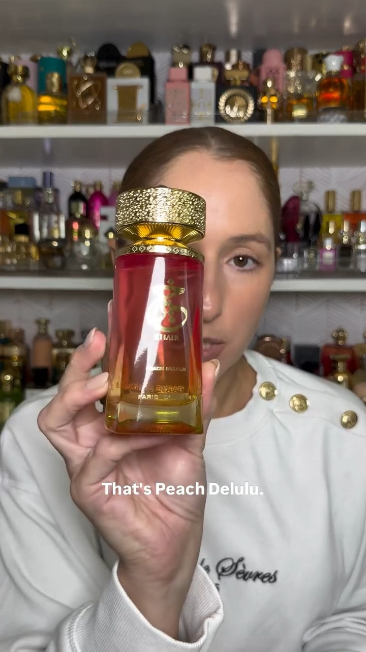 Khair Peach Delulu by @pariscornerperfumes is peach & guava with a little bit of spice. 🍑 Use code “scentcheckbyangie” for 10% off at aromaconcepts.com  #perfume #perfumereview #peach #smellgood #fragrance