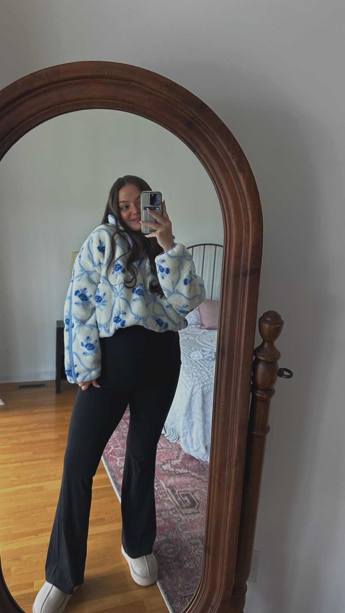 Wearing a size large top & medium maternity pants!