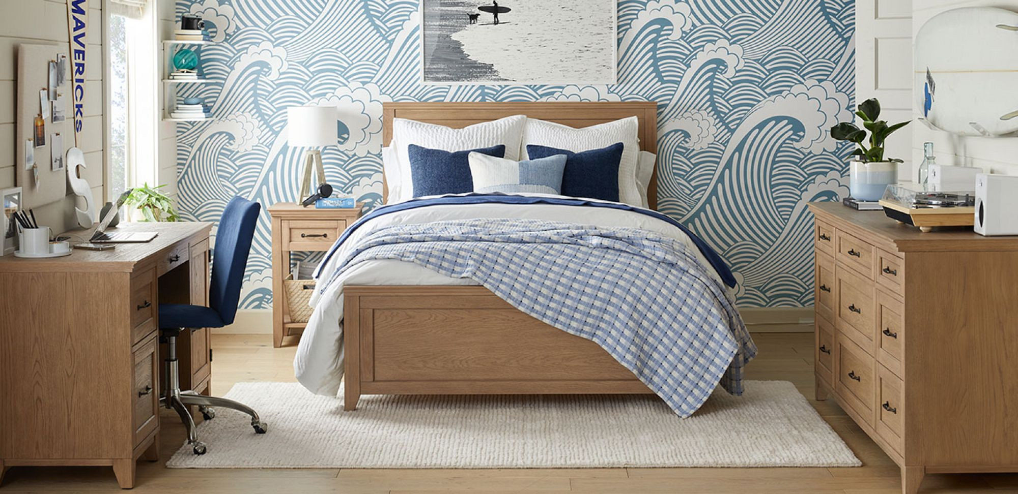Hampton Classic Bed | Pottery Barn Teen