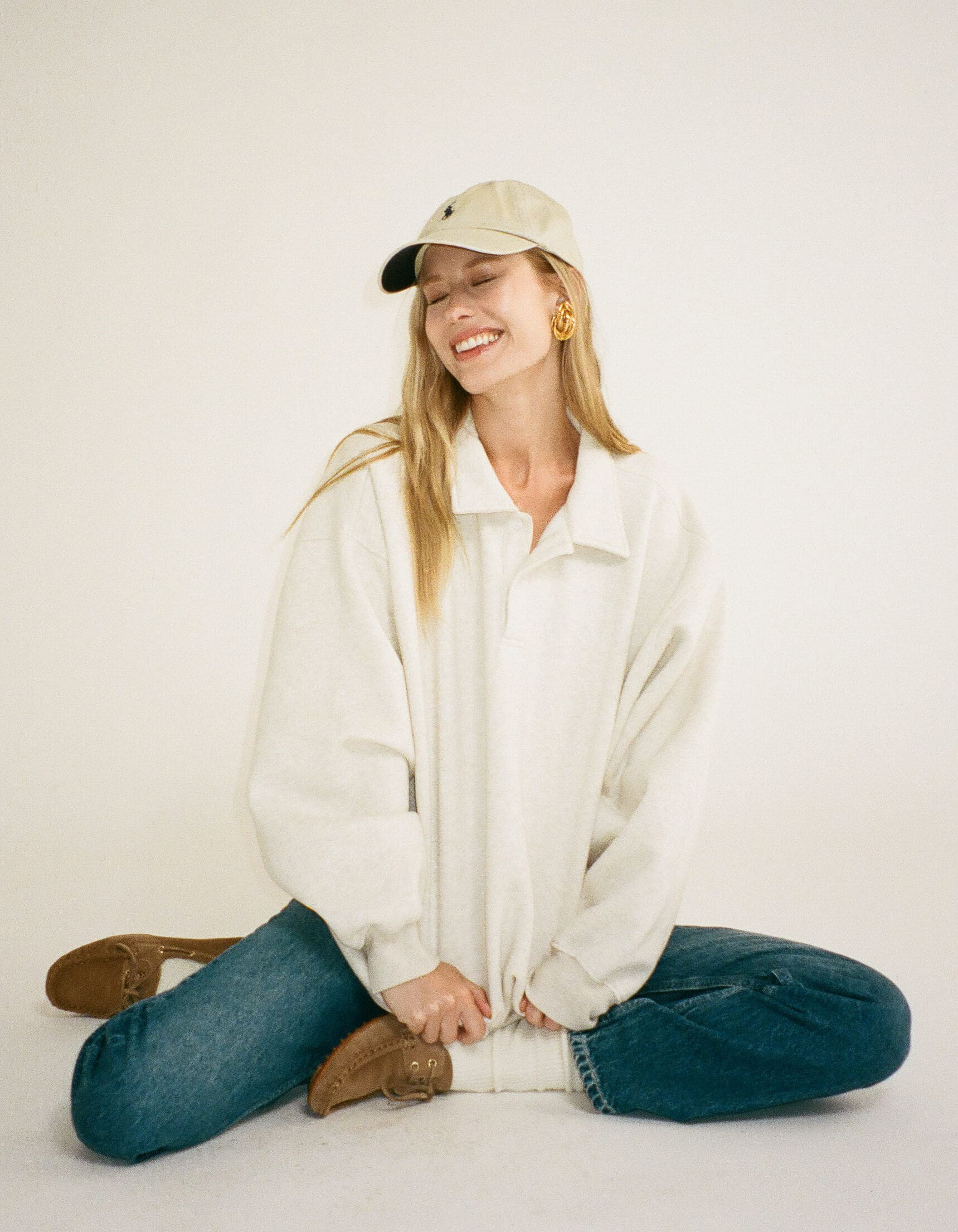 Airport Sweatshirt | Oat | Rumored