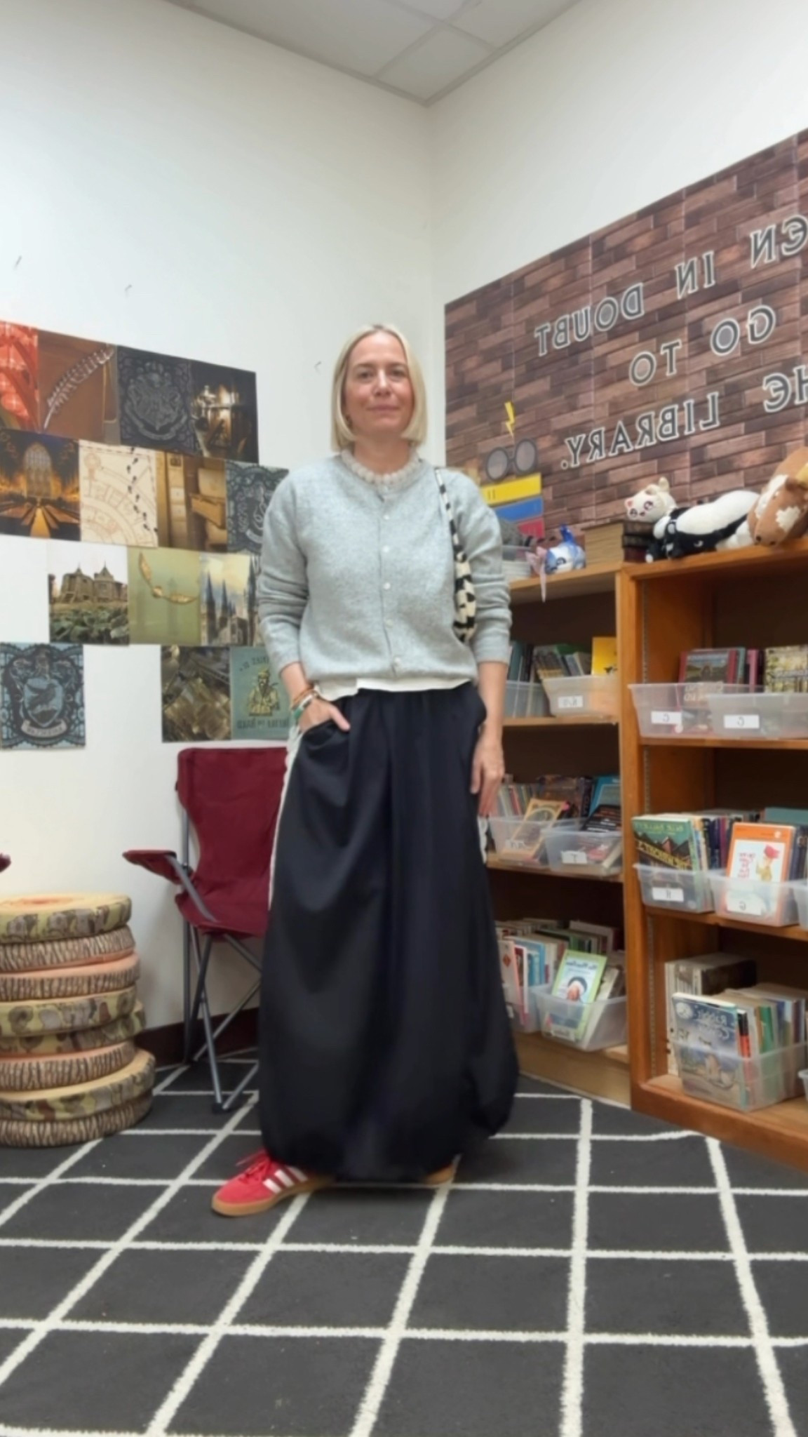 🩶🖤❤️

#LTKOver40 #LTKStyleTip #LTKSeasonal