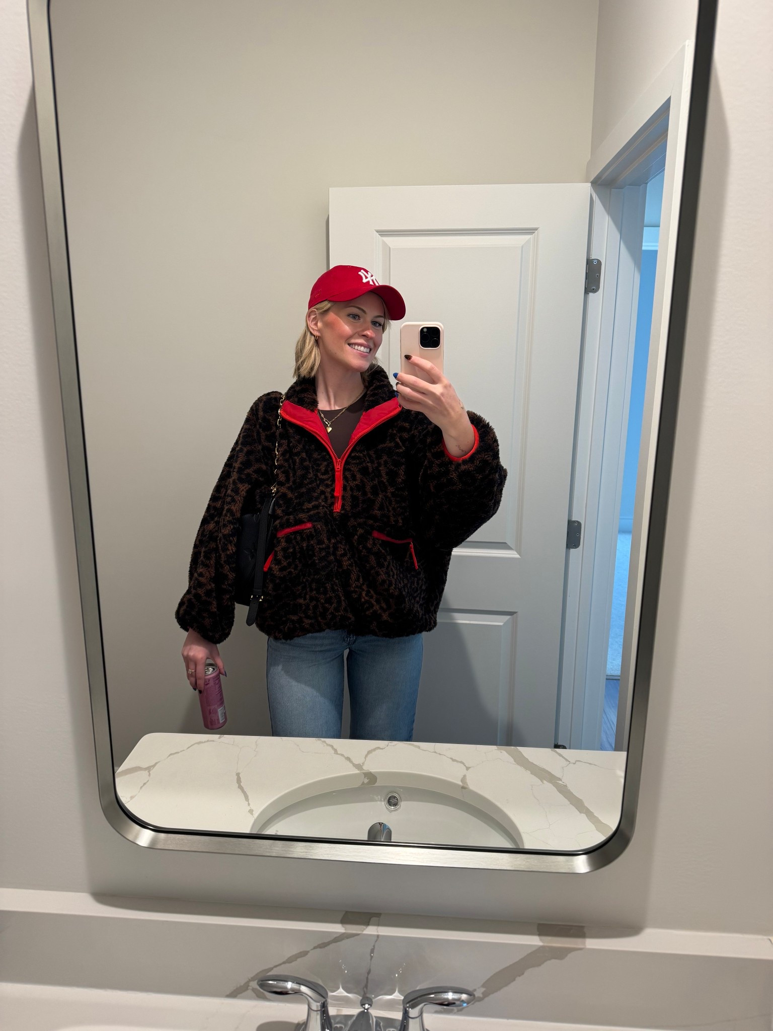 New house, new beginnings… but first, a casual fit check! ✨🏡 
Wearing a size s/m in the sweater! 

#LTKWatchNow #LTKStyleTip