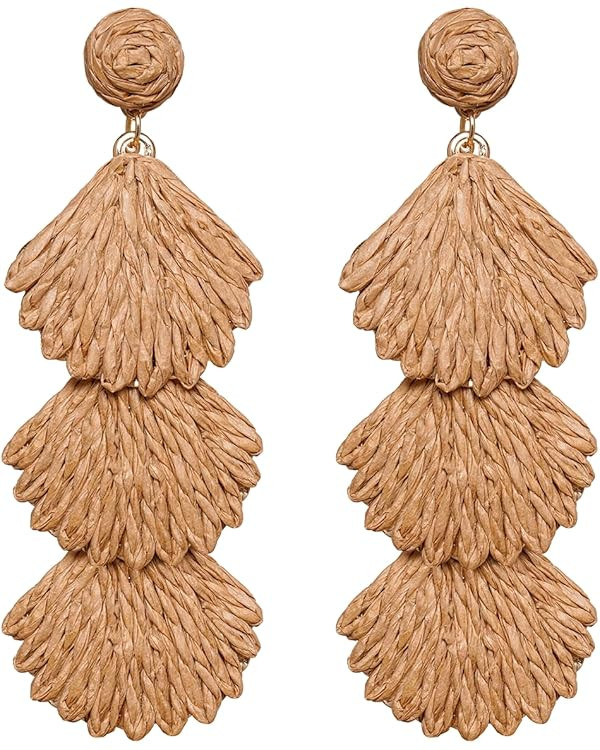 Raffia Dangle Earrings for Women - Boho Statement Rattan Drop Jewelry with Shell Design, Lightwei... | Amazon (US)