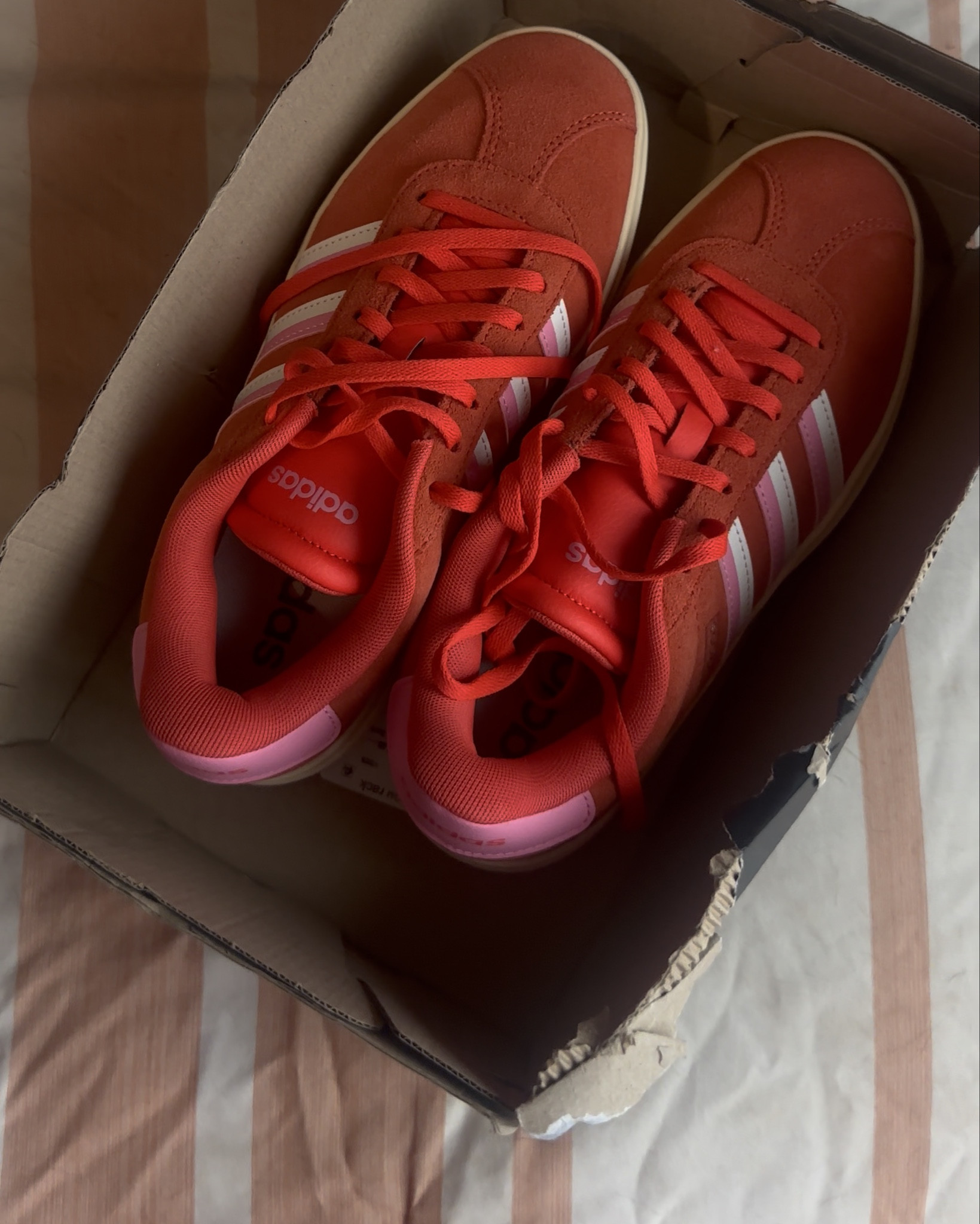 The perfect Valentine’s Day sneaker 💘

adidas VL Coury Bold Sneaker 



#LTKShoeCrush #LTKSeasonal