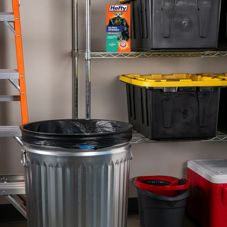 Hefty Ultra Strong 30 gallon Trash Bags, Black Large Trash Bags, White Pine Breeze Scent, 20 Bags | Walmart (US)