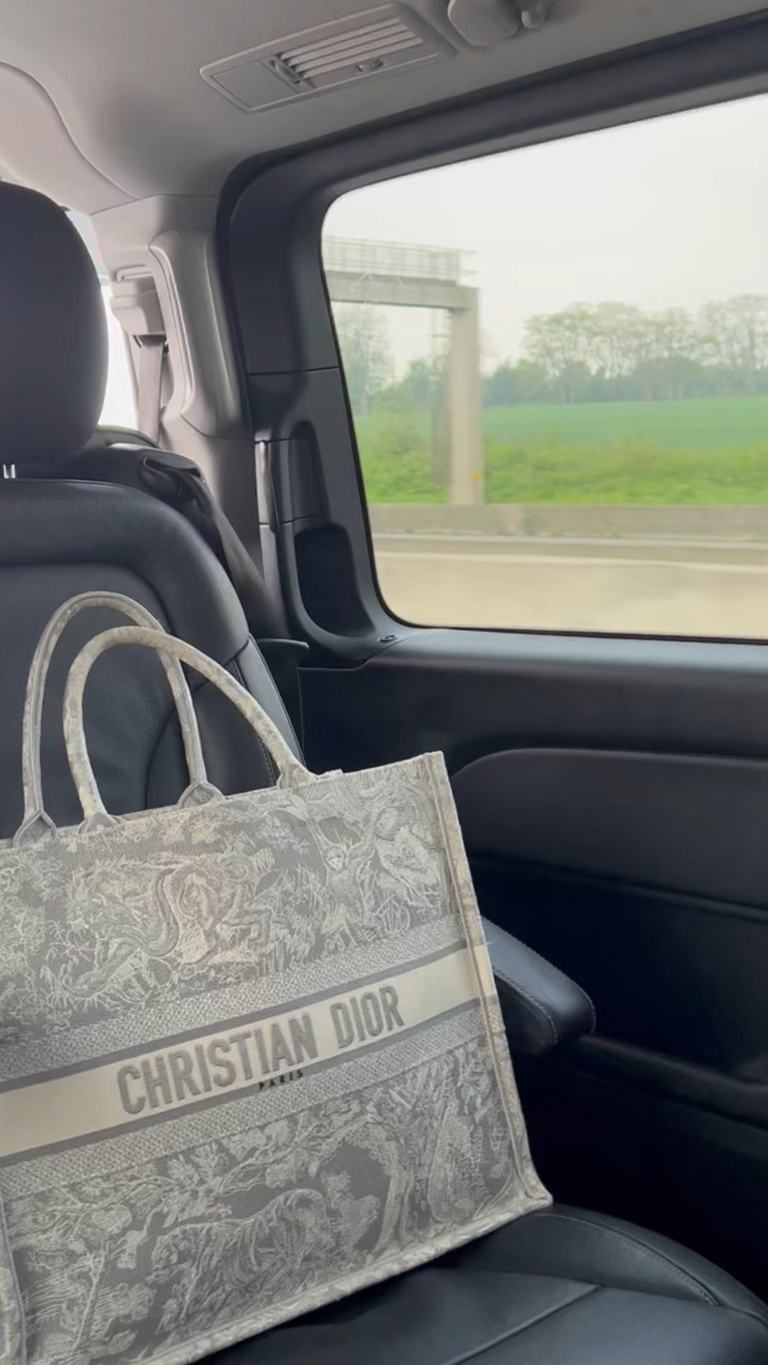 #LTKstyletip #LTKtravel #LTKitbag