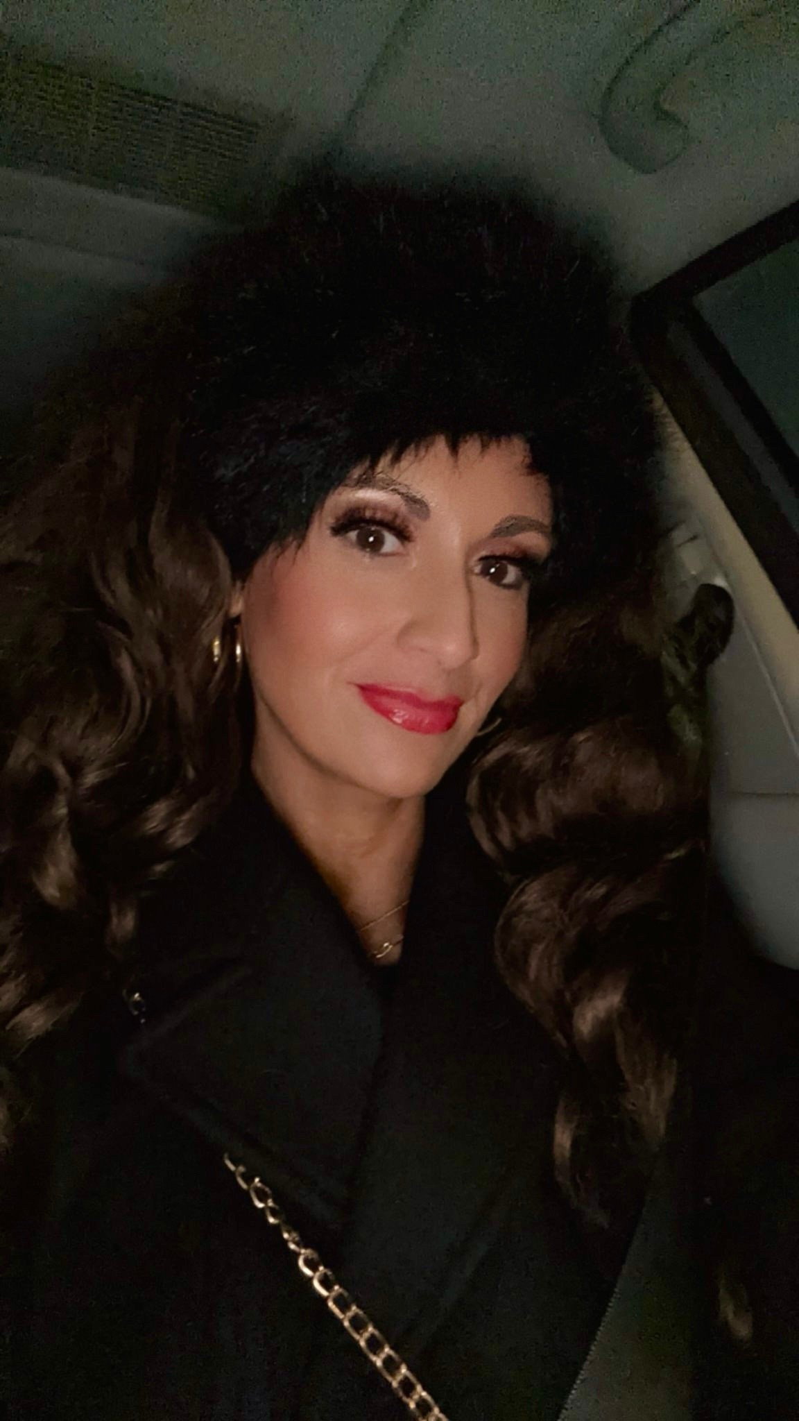 Fur headband on repeat! Love that I can wear w/ my hair up or down 🥰

#LTKHoliday #LTKFindsUnder50 #LTKSeasonal