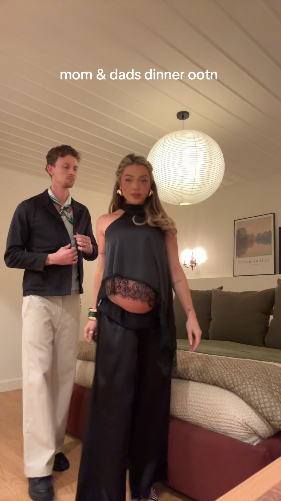 Size s top
Exact pants are old whitefox (size m) linked similar! 