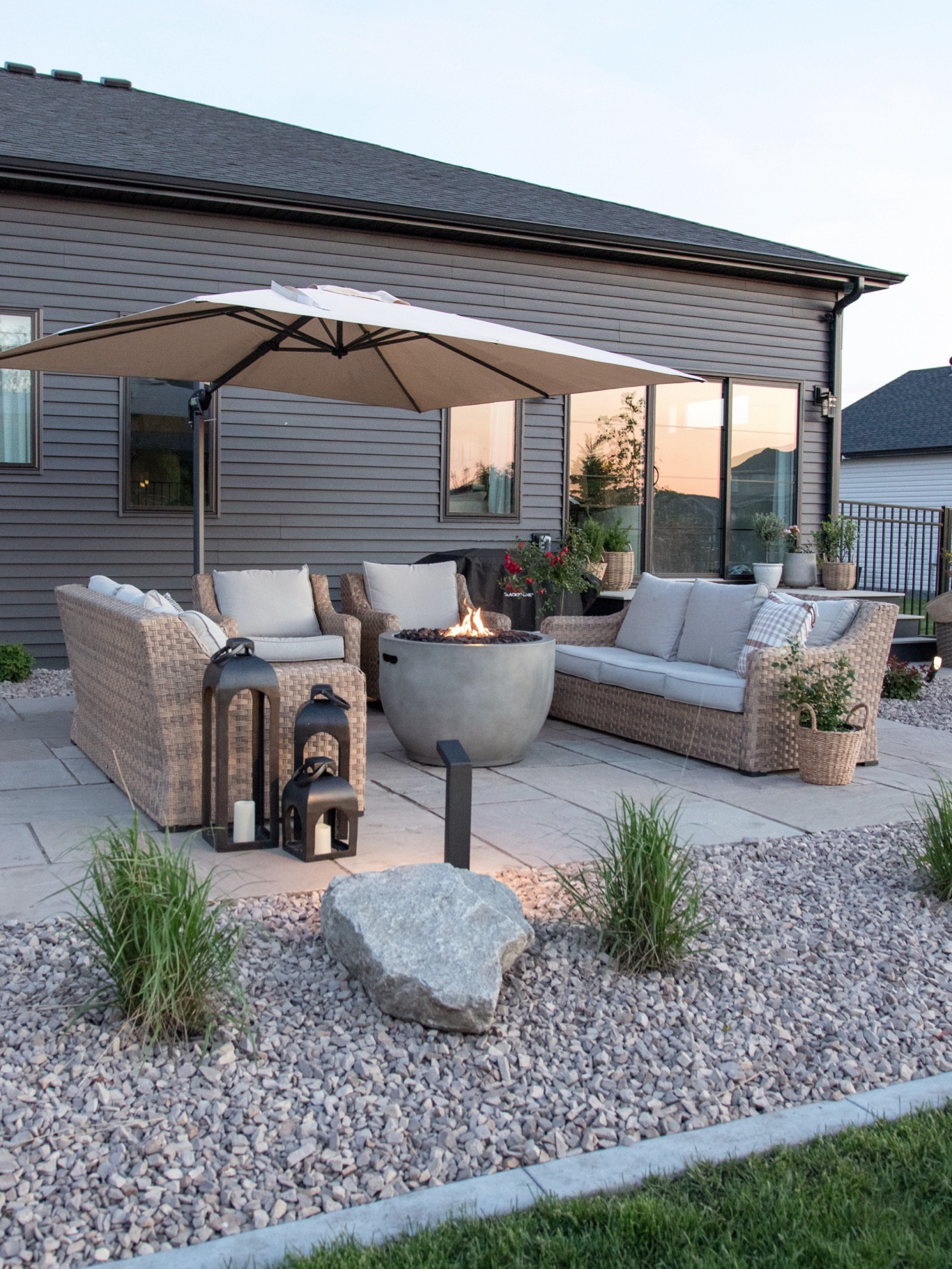 Still waiting for this tan color to restock, but for now, you can shop it in the darker color (it’s just as pretty)! Great quality and comes with covers!

#LTKHome #LTKSeasonal #LTKStyleTip