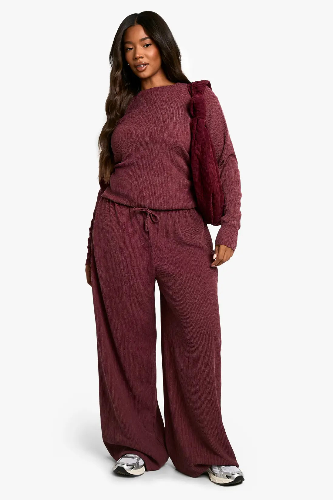 Burgundy boohoo Plus Textured Drawstring Waist Trouser | PrettyLittleThing USA | PrettyLittleThing US