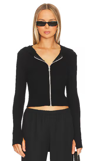 Caspar Crop Fitted Hoodie in Black | Revolve Clothing (Global)