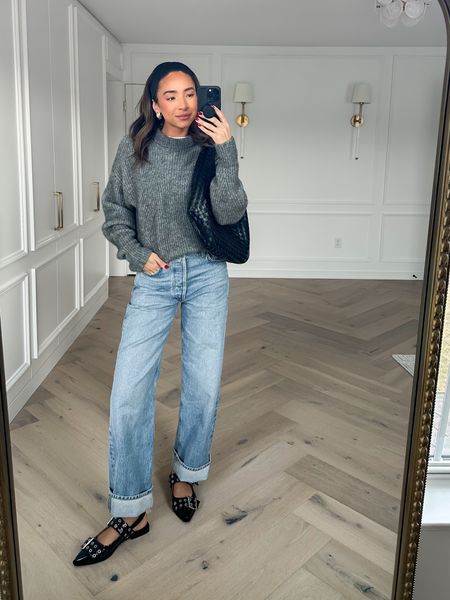Casual outfit 🩶 size Small in wool sweater (super soft and not itchy!), size 25 in baggy cuffed jeans




Loose jeans
Everyday outfit 

#LTKfindsunder100 #LTKstyletip