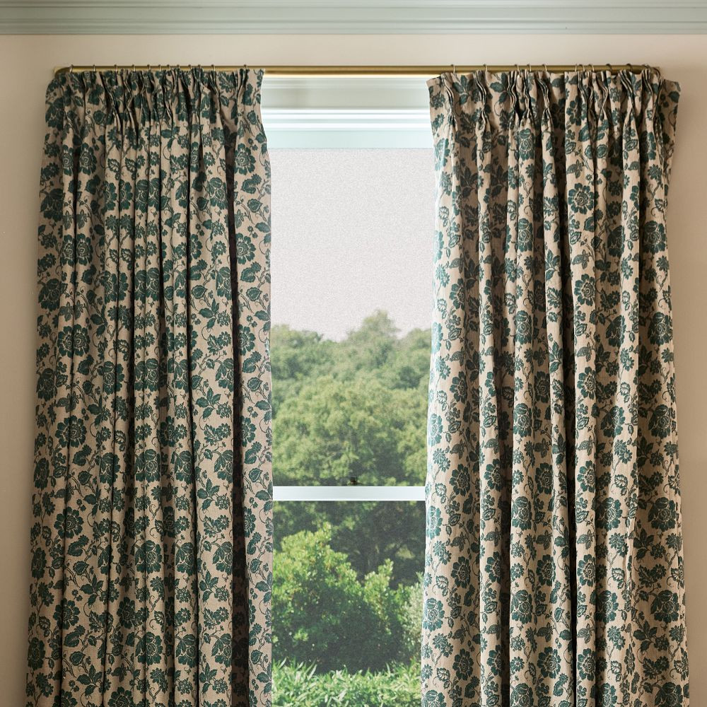 Daisy Bloom Printed Linen Curtain | GreenRow