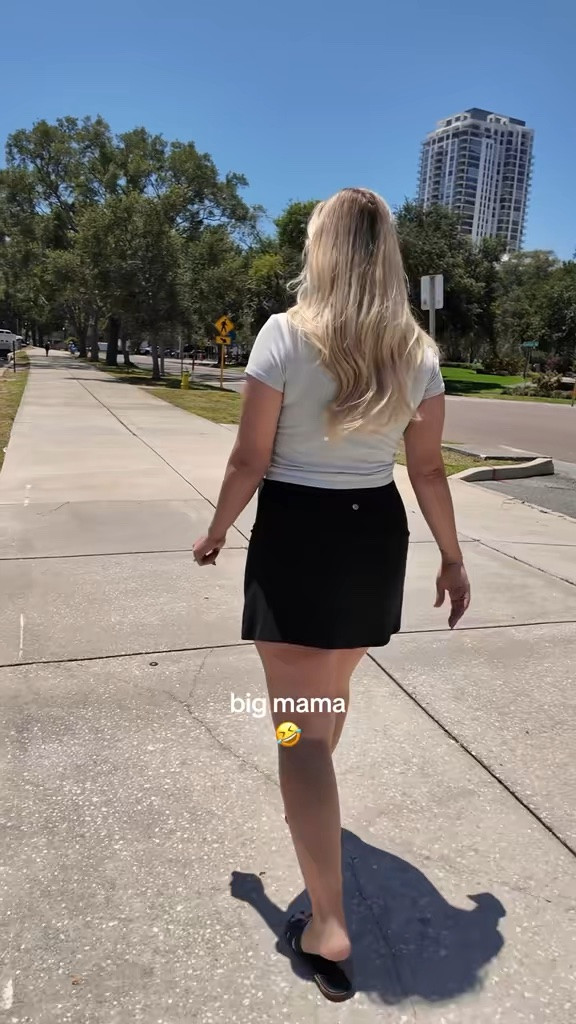 My all time favorite maternity item! Maternity tennis skirt for the summer ❣️☀️

#maternity #maternityskirt #maternityfashion #maternityclothes