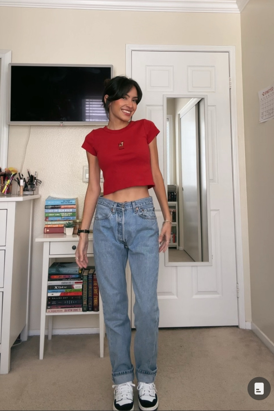 pants are thrifted 501’s!! 