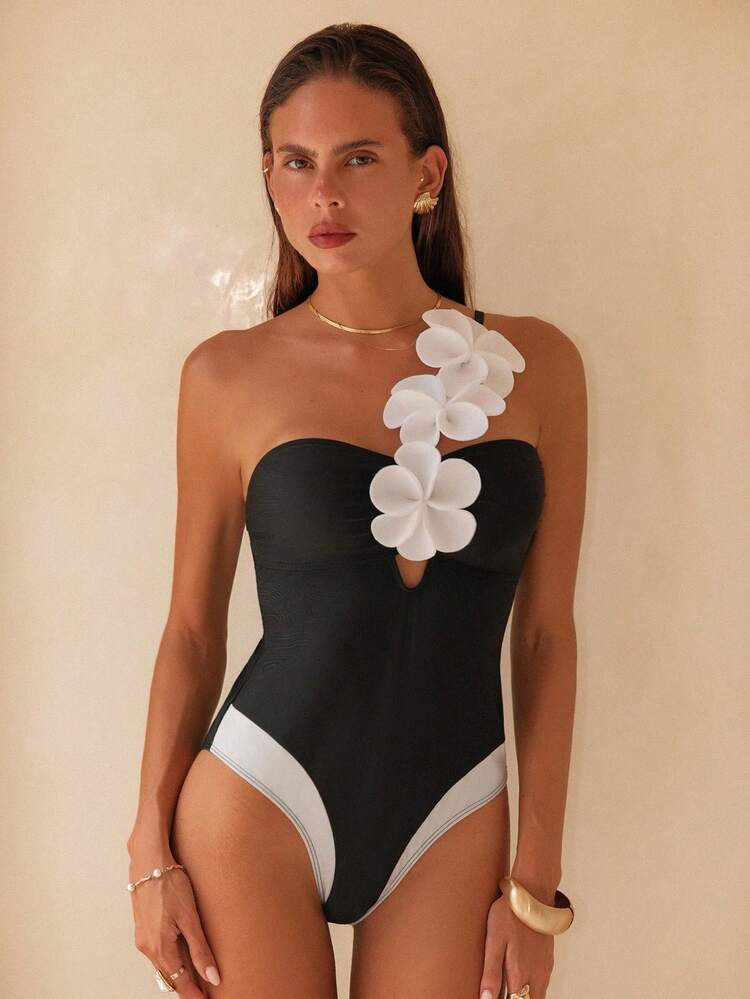 Swim Chiccia Vestido De Fiesta, Playa Y Año Nuevo Con Textura De Punto Floral, Vestido De Playa Sexy Con Volantes De Color Contrastante En El Bajo, De Una Sola Pieza, Con Vuelo, Viral De Navidad De Invierno, Elegante Conjunto De Bikini De Verano Para Mujer | SHEIN