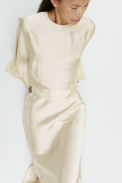 Maxi Satin Skirt | H&M (UK, MY, IN, SG, PH, TW, HK)