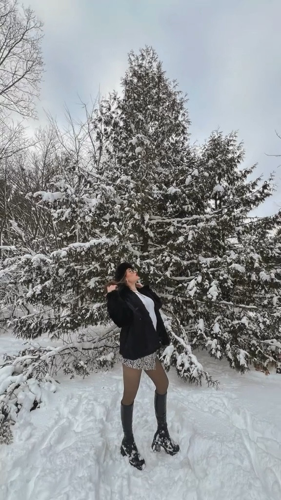 snowy mob aesthetic winter outfit 💋

#winteroutfitideas
#mobaesthetic
#snowyoutfit

#LTKSeasonal #LTKstyletip #LTKsalealert