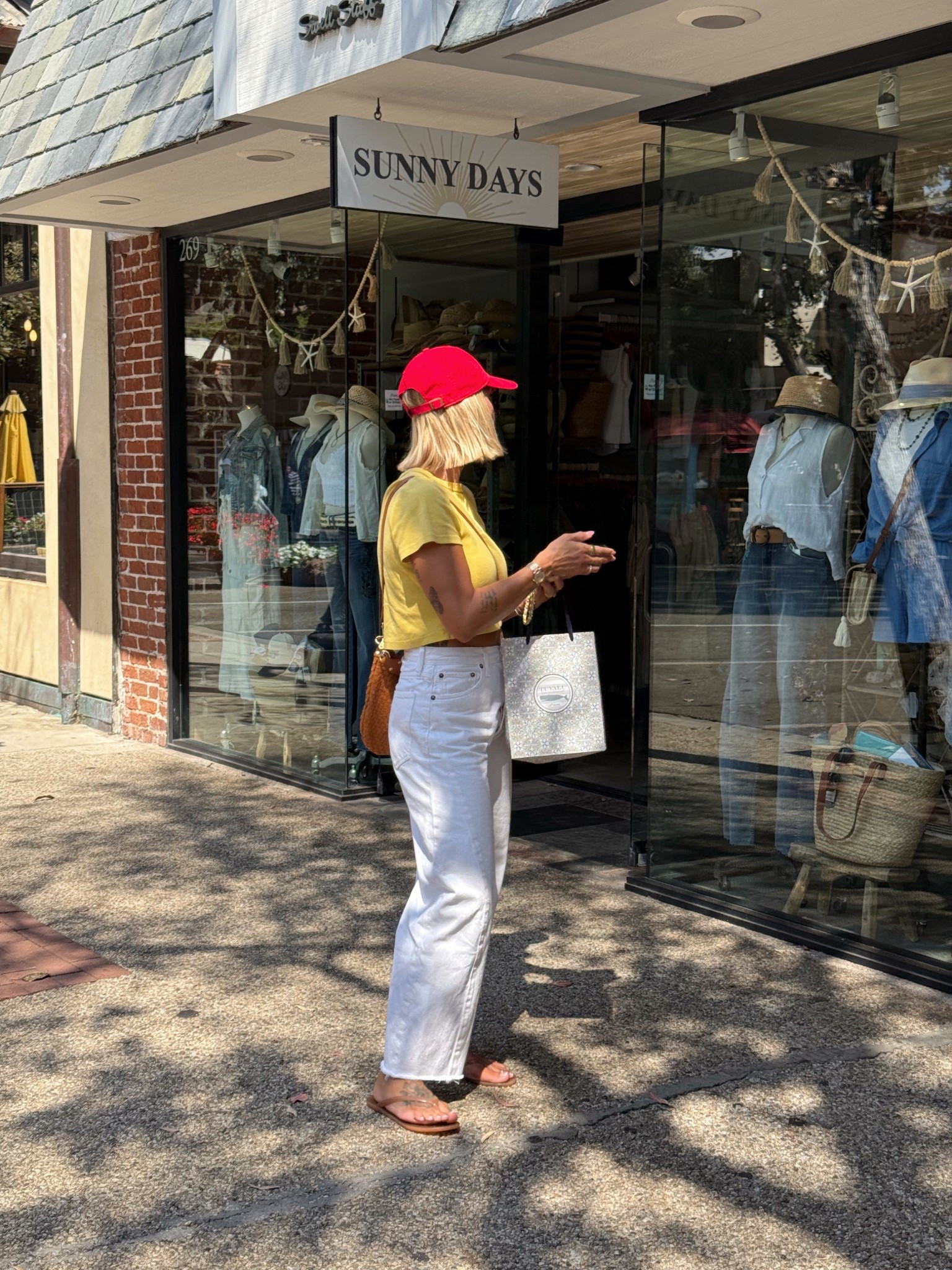 Medium in top
Tts jeans (runs baggy and perfect)

#audreyuhler #teeshirt #agolde 

#LTKOver40