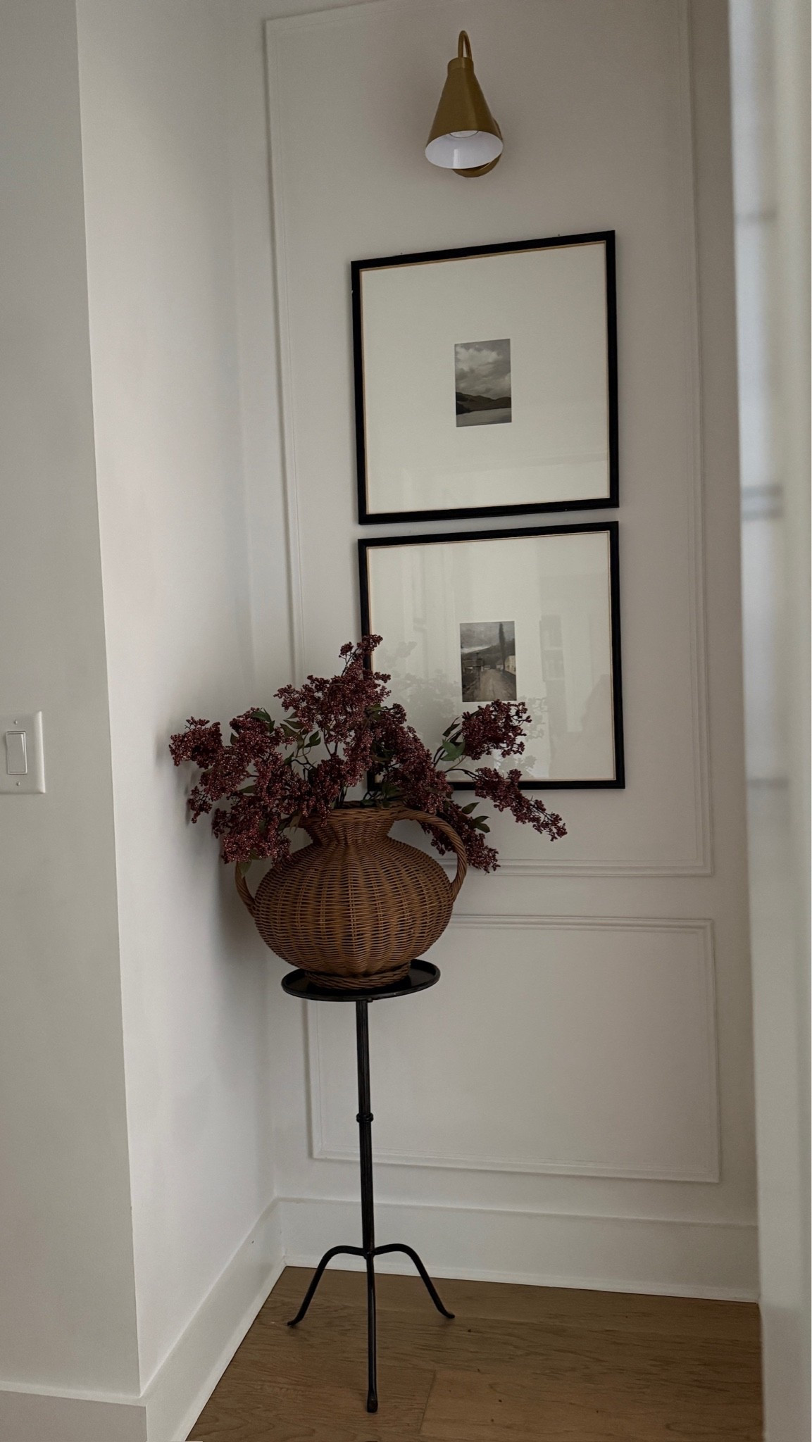 The coziest little corner at the end of our hallway 🍂 I love swapping out these seasonal stems each season, and fall might be my favorite. 🙌🏻

#LTKHome #LTKSeasonal