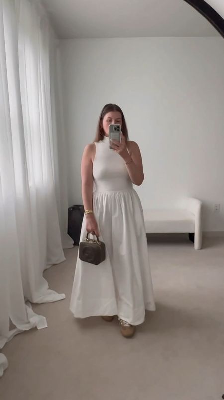 White maxi dress runs tts

#LTKparties #LTKSeasonal #LTKwedding