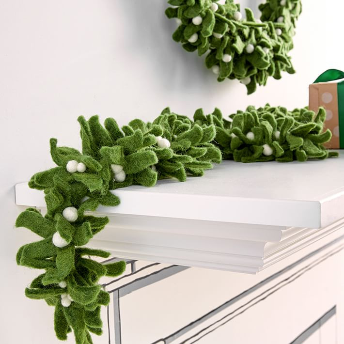 Felt Mistletoe Garland | West Elm (US)