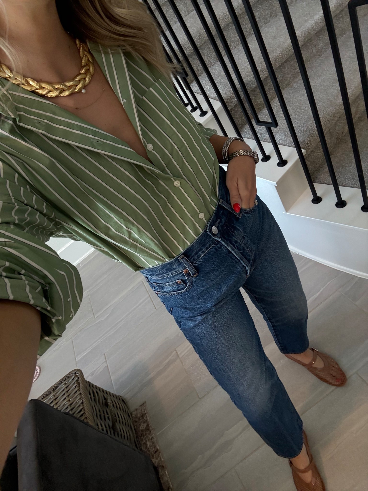 S in top, 27 in jeans. Necklace is sold out. Linked another that I have and love! 