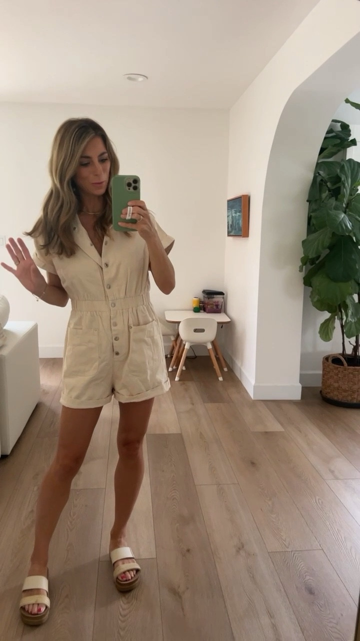 Cute cream utility romper! I love quick outfits like this to look put together without spending too much time! 😉

Another amazon find. I will say it doesn’t look like the amazon photo, but still cute! I’m wearing XS in beige & it’s still lose. 

Wearing reef women’s sandals!

#LTKFind #LTKBacktoSchool #LTKSeasonal