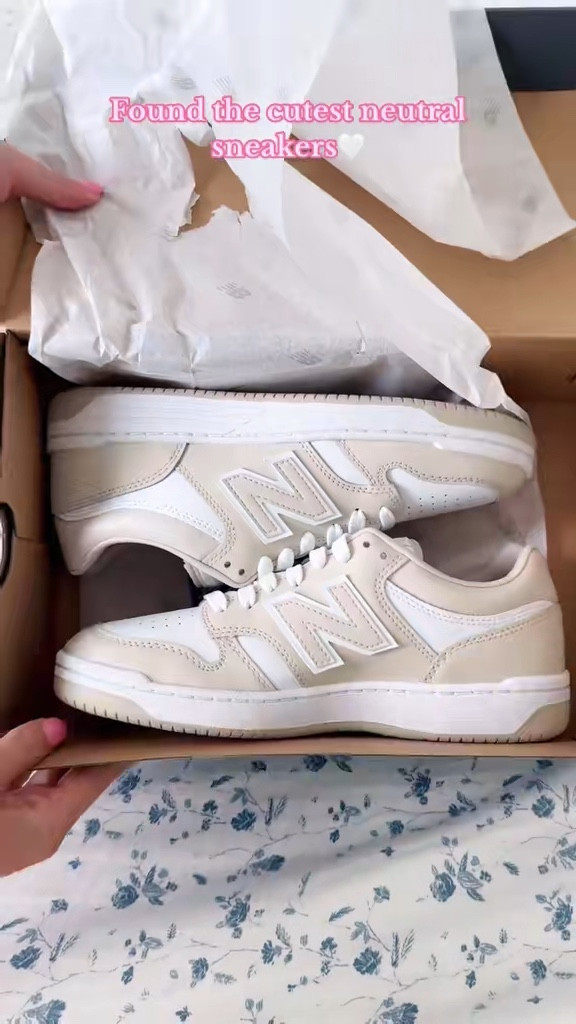 The perfect neutral sneakers!!! New balance 480 in Timberwolf💛

#LTKSaleAlert #LTKootd #LTKvlog
