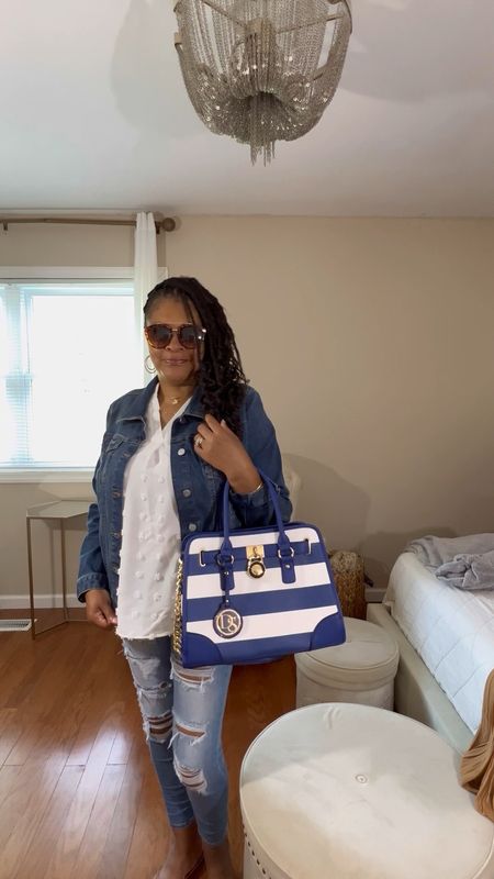 Here’s a few of my Walmart fashion finds that I wear all year long! I am 5’5 wearing a size large in the top and my stretchy denim jacket! #walmartfashion #purse 

#LTKunder50 #LTKstyletip #LTKFind