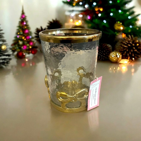 Cupcakes and cashmere hurricane glass vase with gold bows | Poshmark