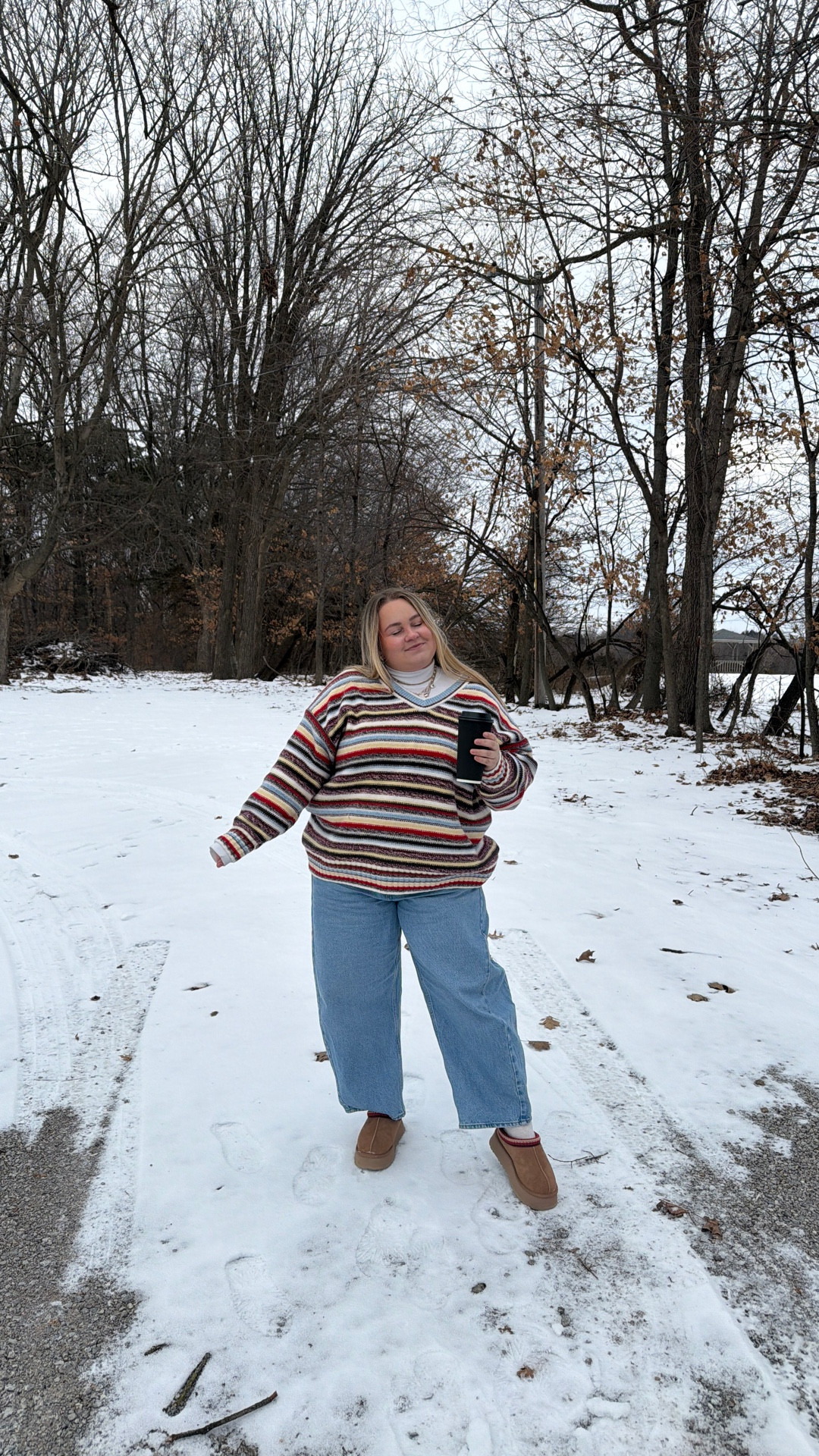 From a few days ago, thankful it is not still 16° outside, but here’s the outfit! Adding color to winter is such a good way to add some dopamine into your day 🫶

#LTKootd #LTKMidsize