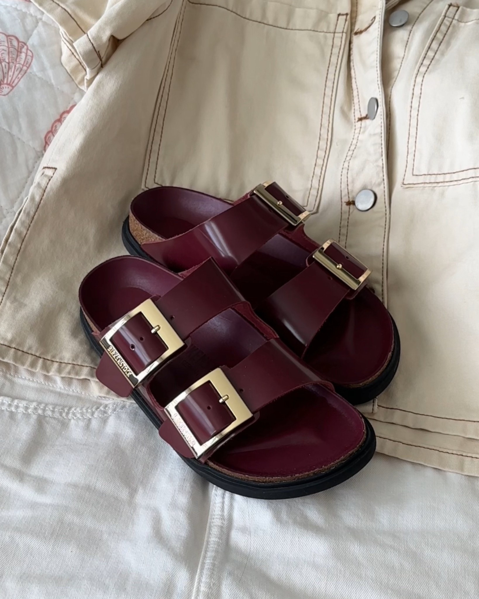 Birkenstock Arizona Droplet Buckle in Zinfandel ❤️